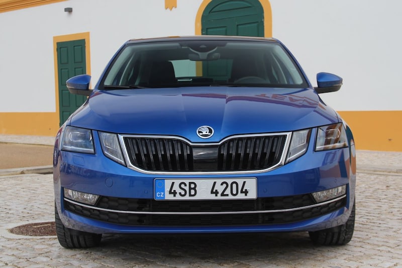 Skoda Octavia Rij Impressie AutoWeek