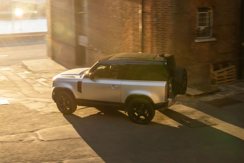 Land Rover Defender Ook Als Plug In Hybride AutoWeek