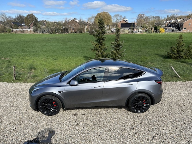 Tesla Model Y Performance AWD 2023 3 Review AutoWeek