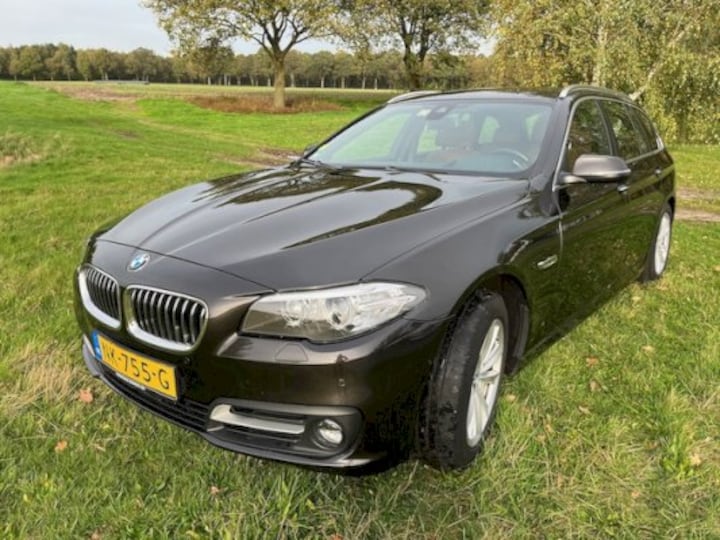 BMW 530d Touring High Executive (2013)