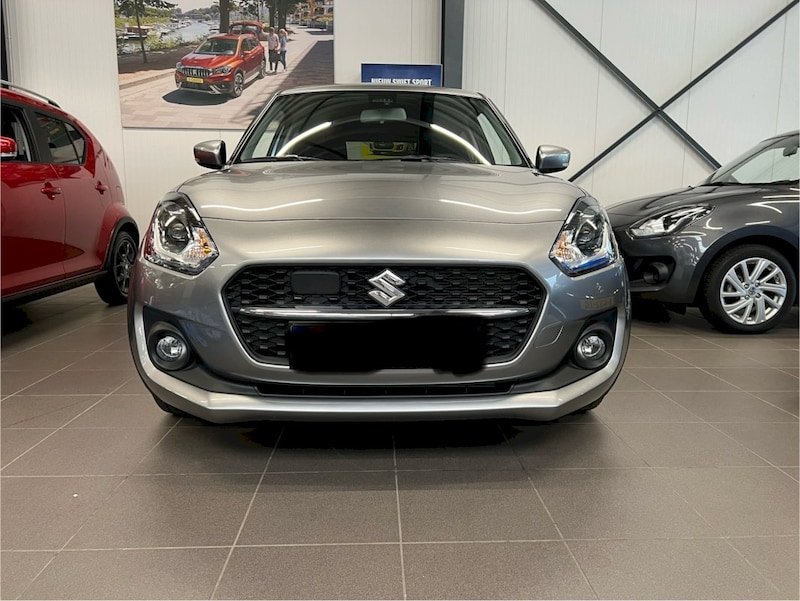 Suzuki Swift 1.2 Smart Hybrid Style (2024)