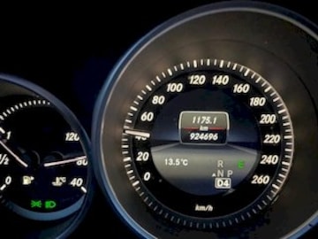 Mercedes-Benz E 220 BlueTEC (2015)