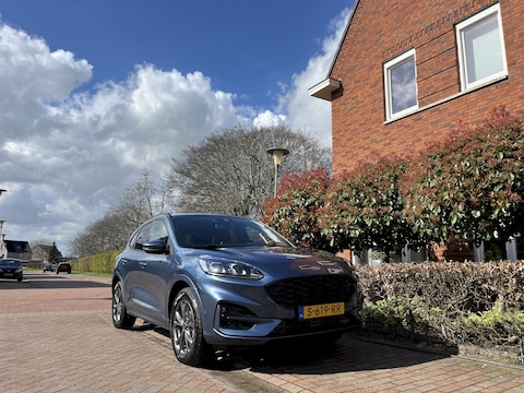 Ford Kuga 2.5 PHEV ST-Line X