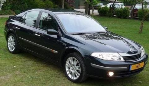 Renault Laguna 2.0 16V Privilège (2002)
