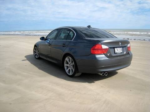 BMW 330i (2006)