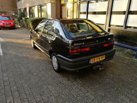 Renault 19 RN 1.4 (1993)