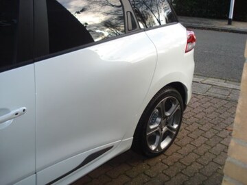 Renault Clio Estate TCe 120 Intens (2017)