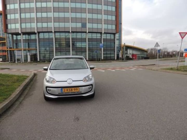 Volkswagen Up! 1.0 60pk BMT high up! (2013)