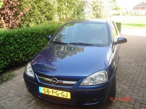 Opel Corsa 1.2-16V Sport (2004)