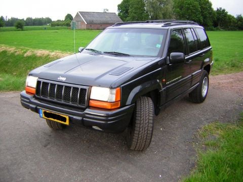 Jeep Grand Cherokee 5.9i V8 LX (1998)