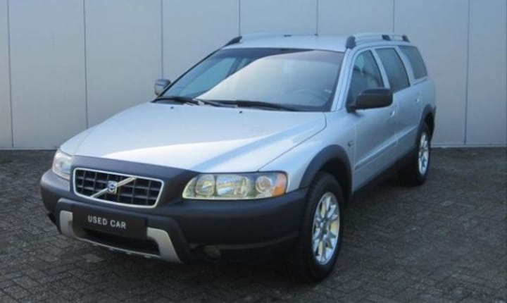 Volvo XC70 2.4 D5 AWD Momentum (2005)
