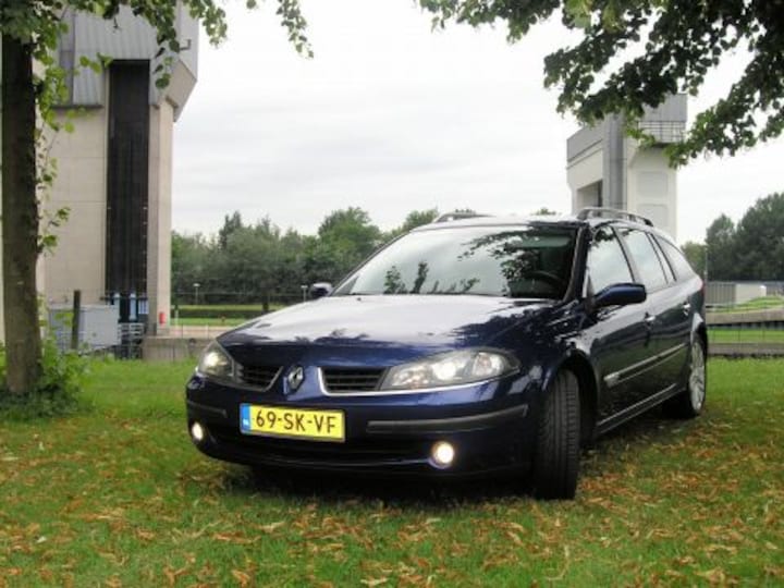 Renault Laguna Grand Tour 1.9 dCi 130 Tech Line (2006)