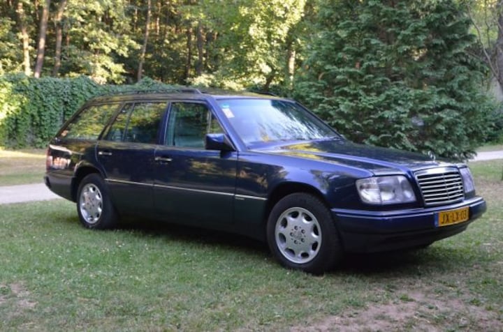 Mercedes-Benz E 320 Combi (1995)