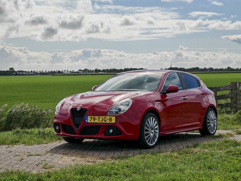 Alfa Romeo Giulietta 2.0 JTDm 170 Distinctive (2012)