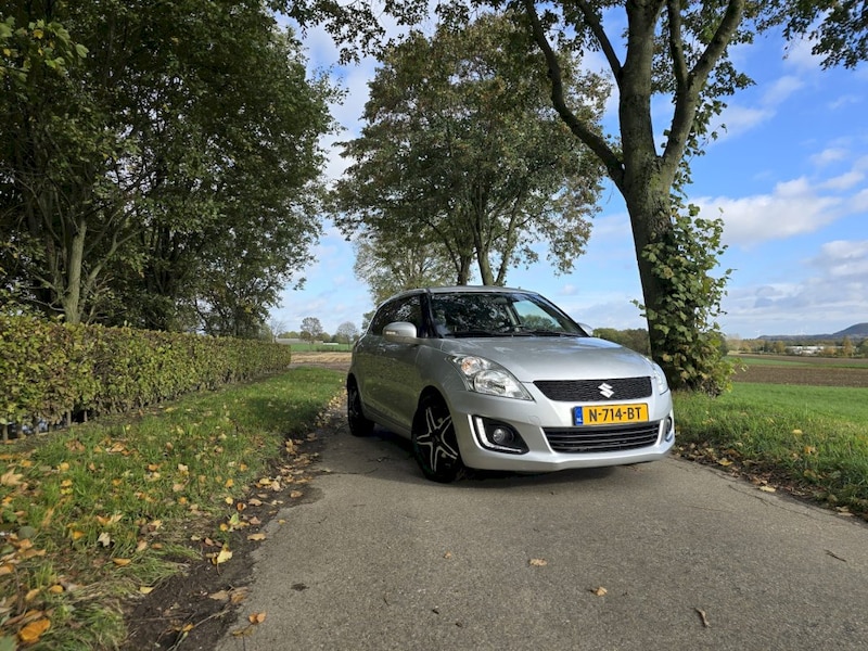 Suzuki Swift 1.2 Exclusive (2015)