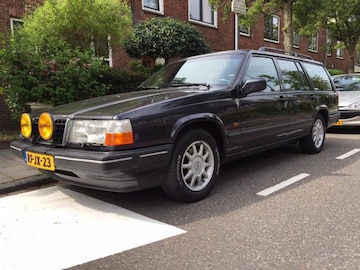 Volvo 940 Estate Polar 2.3 Holiday (1997)