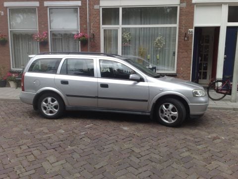 Opel Astra Stationwagon 1.8i-16V CDX (1998)