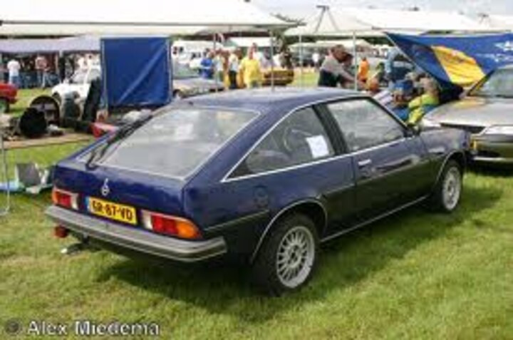 Opel Manta CC 1.9 N GT/J