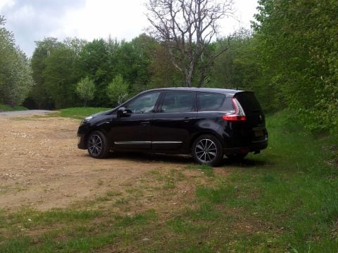 Renault Grand Scénic dCi 130 Energy Bose (2012)