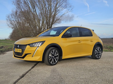 Peugeot 208 GT 1.2 PureTech 100