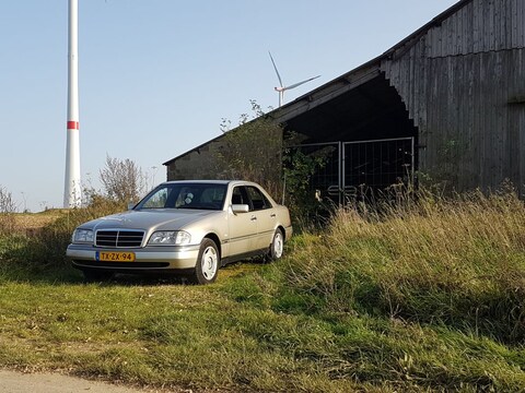 Mercedes-Benz C 180 Elegance