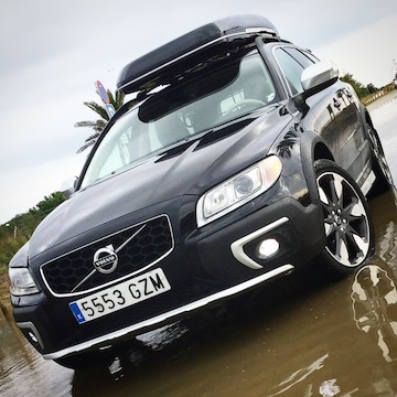 Volvo XC70 D5 AWD Summum (2011)