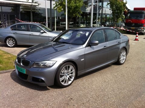 BMW 335i High Executive (2011)