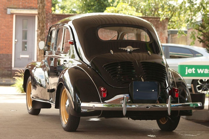 Renault 4CV