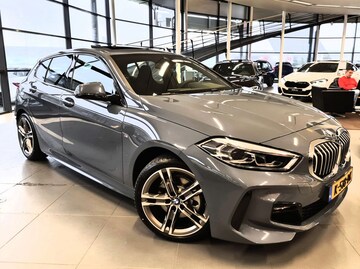 BMW 118i (2020)