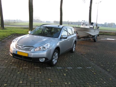 Subaru Outback 2.5i Executive (2012)
