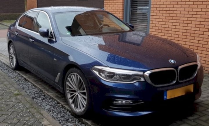 BMW 540i xDrive (2017)