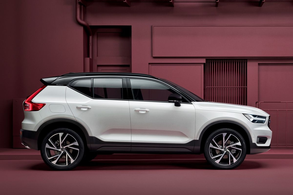 Volvo Xc Recharge T Plug In Hybrid R Design Review