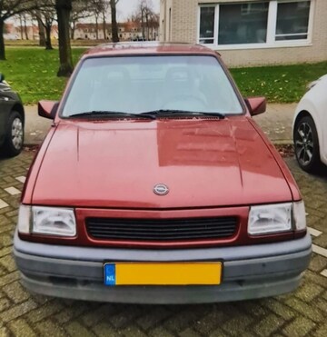 Opel Corsa (1993)