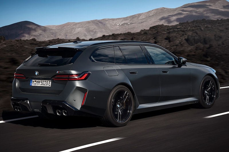 De BMW M5 Touring is terug als 727 pk sterke powerwagon