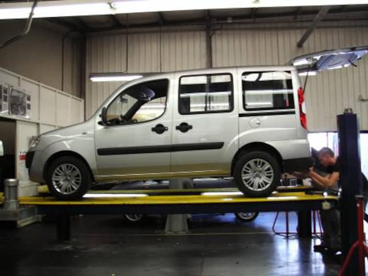 Fiat Doblò 1.4 8v Dynamic (2008)