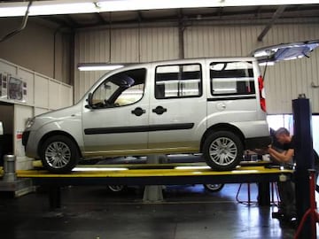 Fiat Doblò 1.4 8v Dynamic (2008)