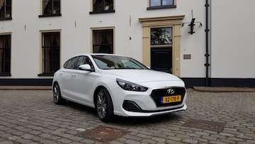 Hyundai i30 Fastback 1.4 T-GDI Comfort (2018)
