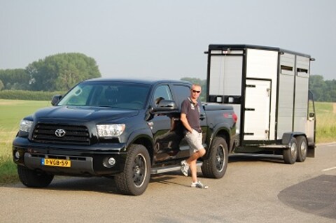 Toyota Tundra V8 (2010)