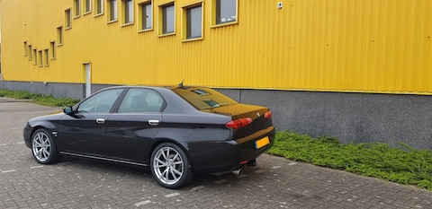 Alfa Romeo 166 2.0 T.Spark Distinctive