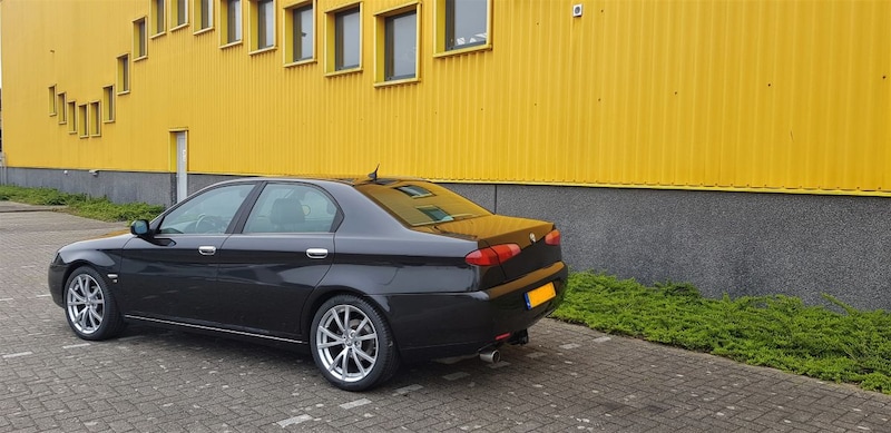 Alfa Romeo 166 2.0 T.Spark Distinctive (2005)