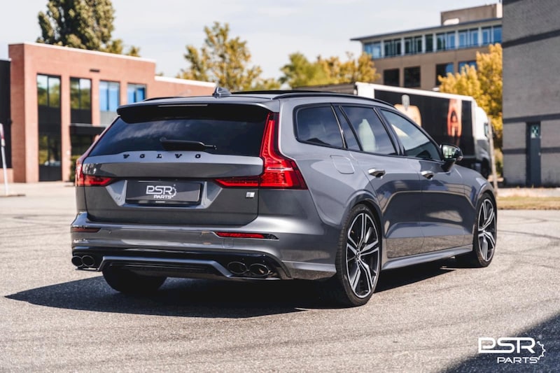 Volvo V60 T8 Recharge AWD R-Design (2021)