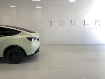 Tesla Model Y Long Range AWD (2023)