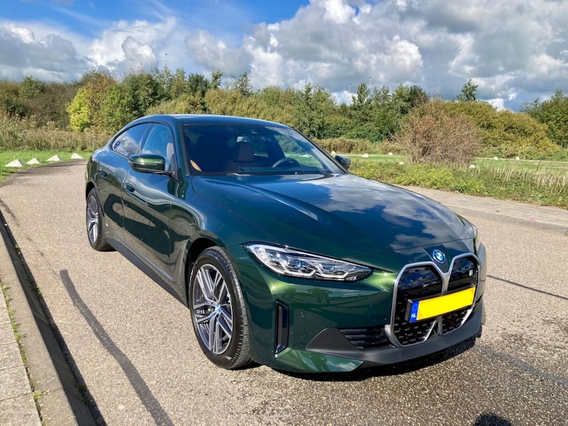 BMW i4 eDrive40 (2022)