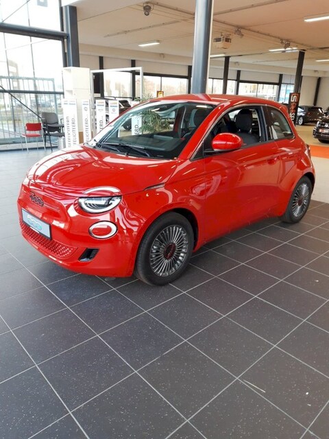 Fiat 500e 42kWh Red