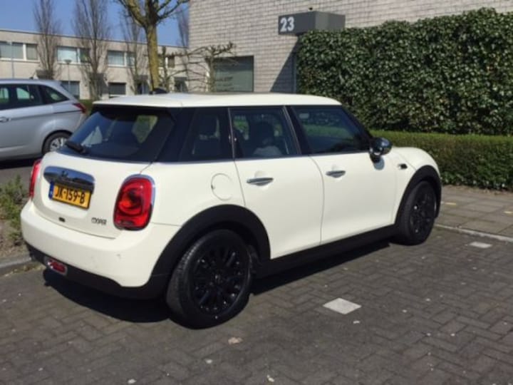 Mini Cooper (2016)