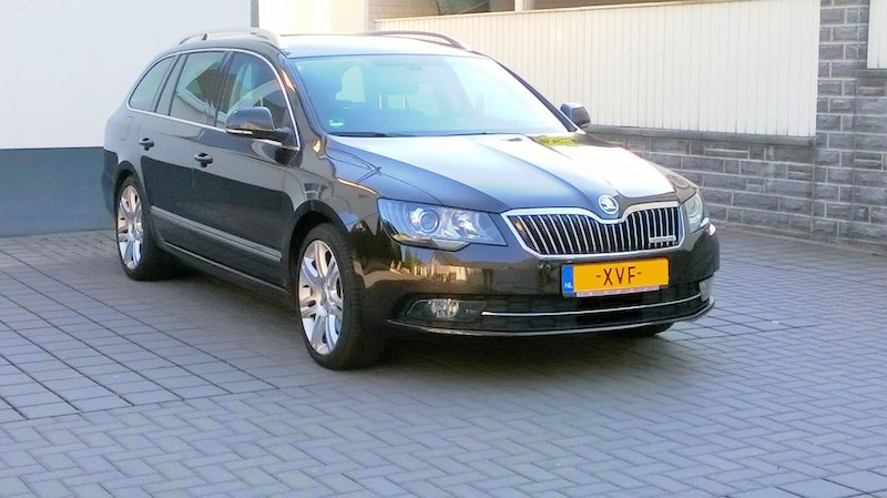 Skoda Superb Combi 1.6 TDI Greenline Ambition Businessli (2014)