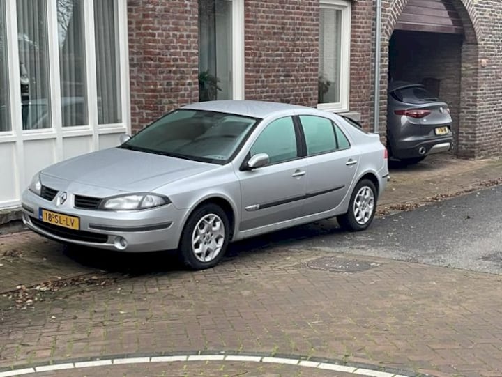 Renault Laguna 1.6 16V Dynamique (2006)