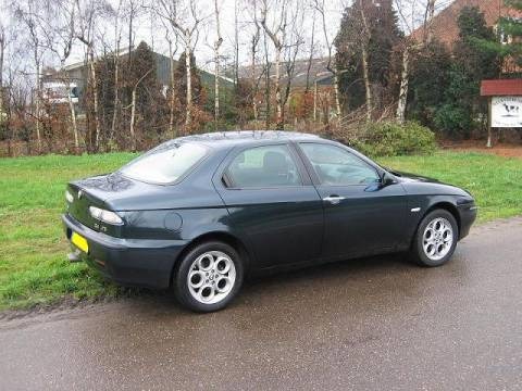 Alfa Romeo 156 2.4 JTD (1998)