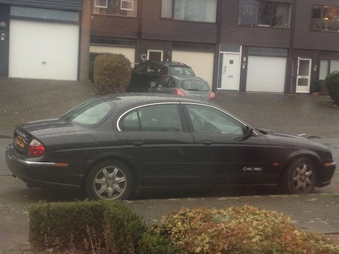 Jaguar S-Type 4.0 V8 (2000)