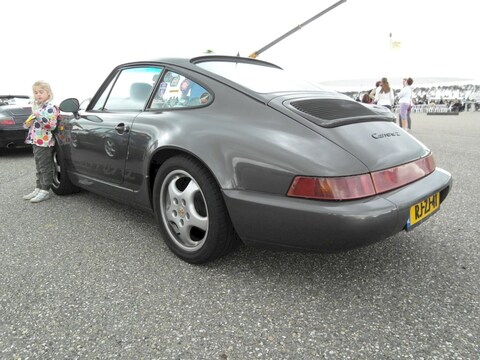 Porsche 911 Carrera 2 Coupé
